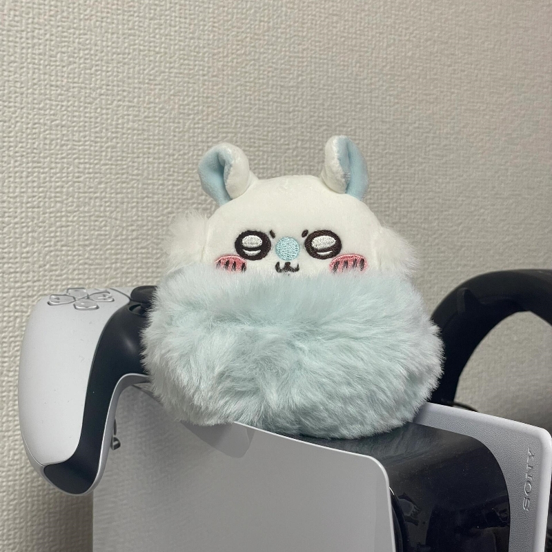 Chiikawa Flying Squirrel Hand Held Plush Toy (5)