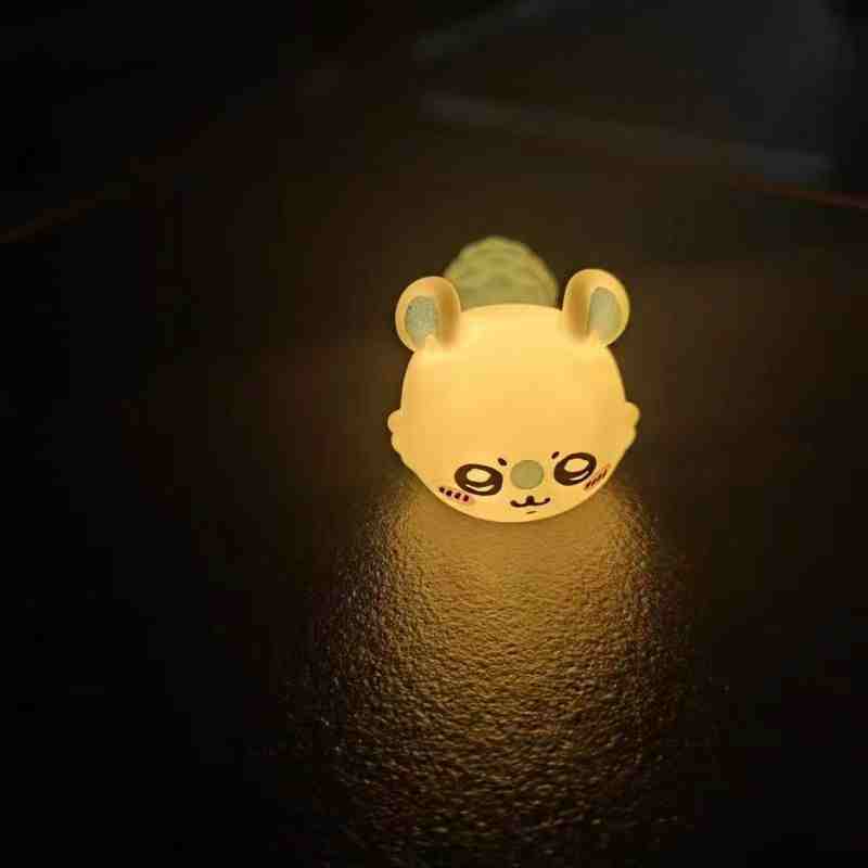 Chiikawa Night Light (3)