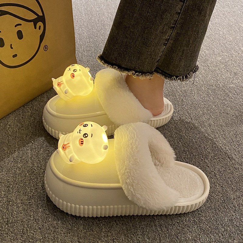 Shining Chiikawa Non Slip Cotton Slippers (4)