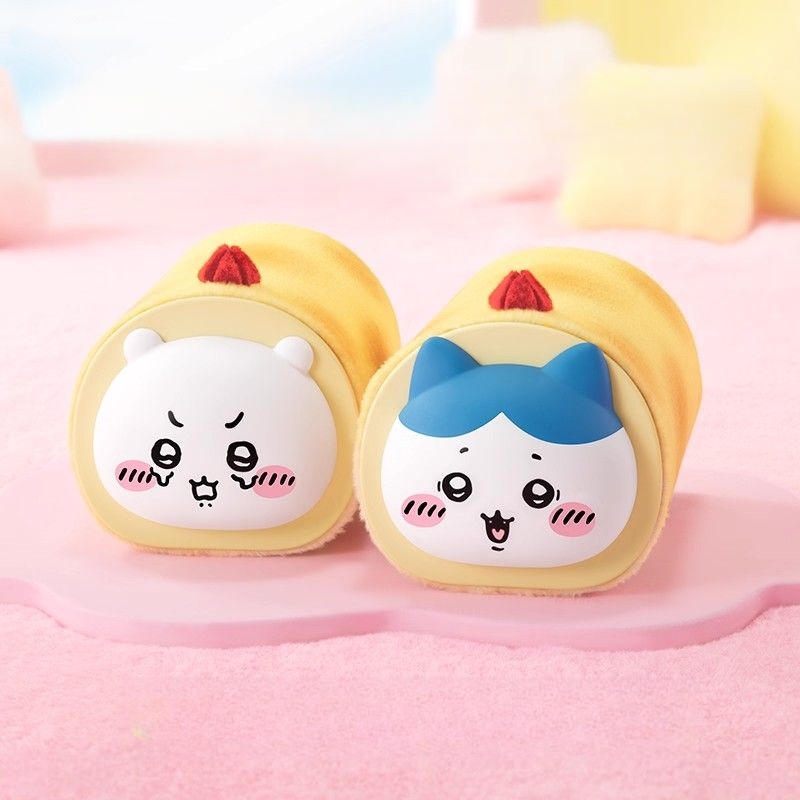 Chiikawa Roll Cake Hand Warmer (2)