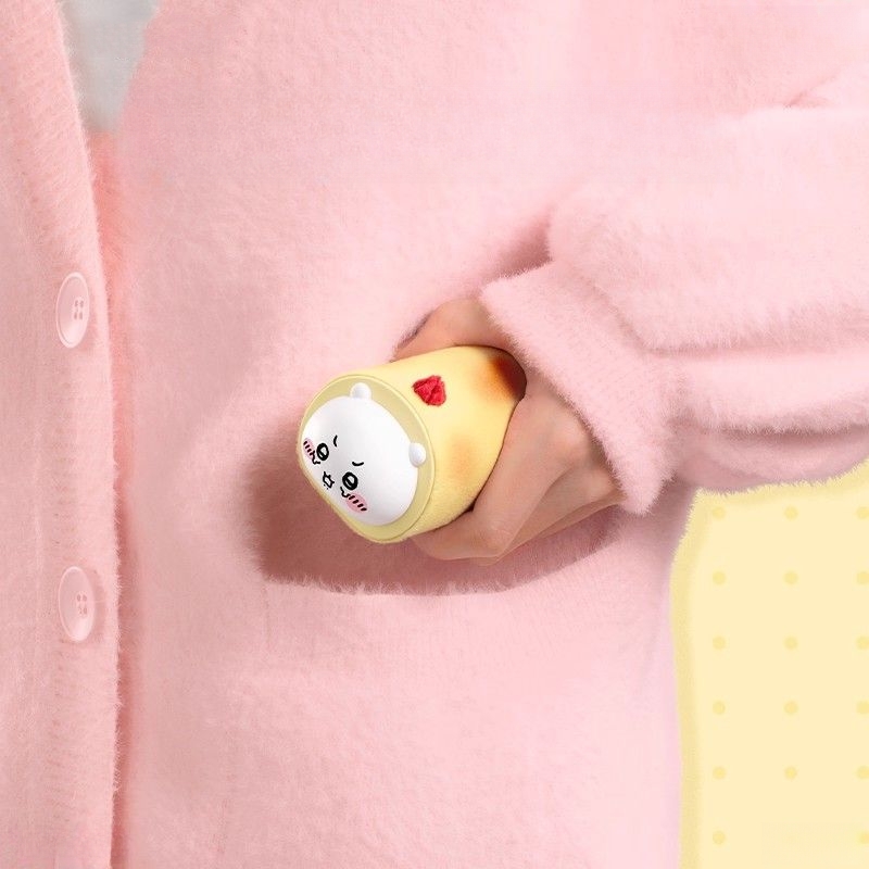 Chiikawa Roll Cake Hand Warmer (2)
